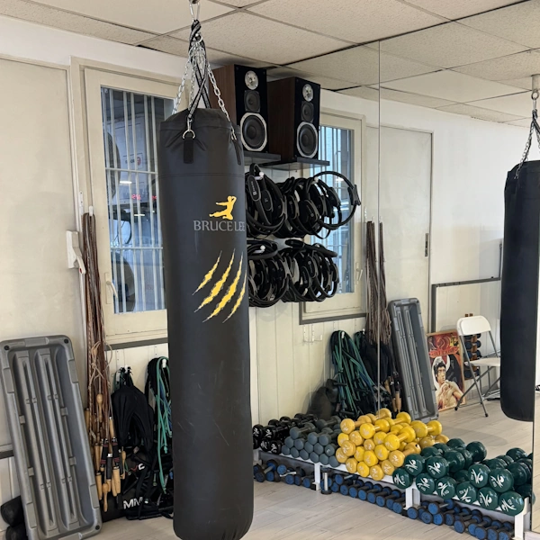 artes-marciales-defensa-personal-gimnasio-castelldefels